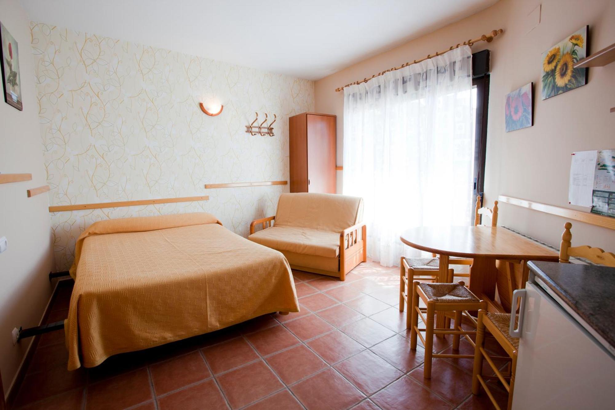 Apartamentos Rurales "La Fuentecilla" Banos De Montemayor Eksteriør bilde
